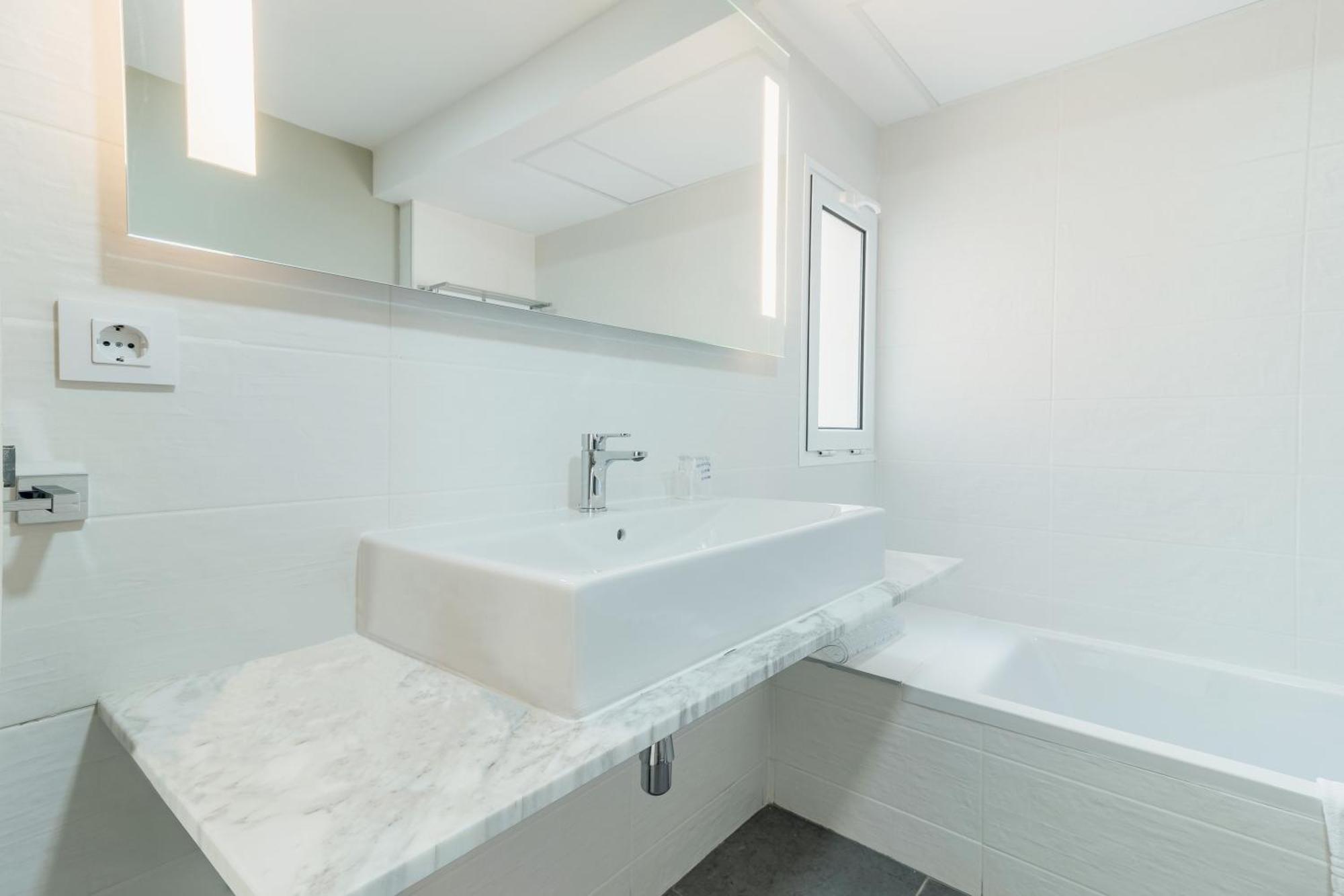 Hotel Livvo Koala Garden 4*