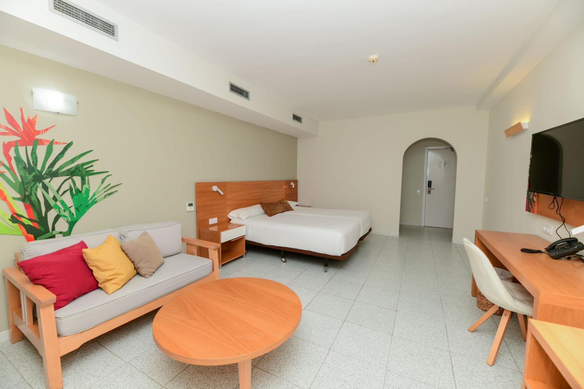 Hotell Livvo Koala Garden 4*